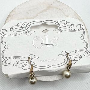 🍭6/$30 New Ole Pearl Dangle Earrings